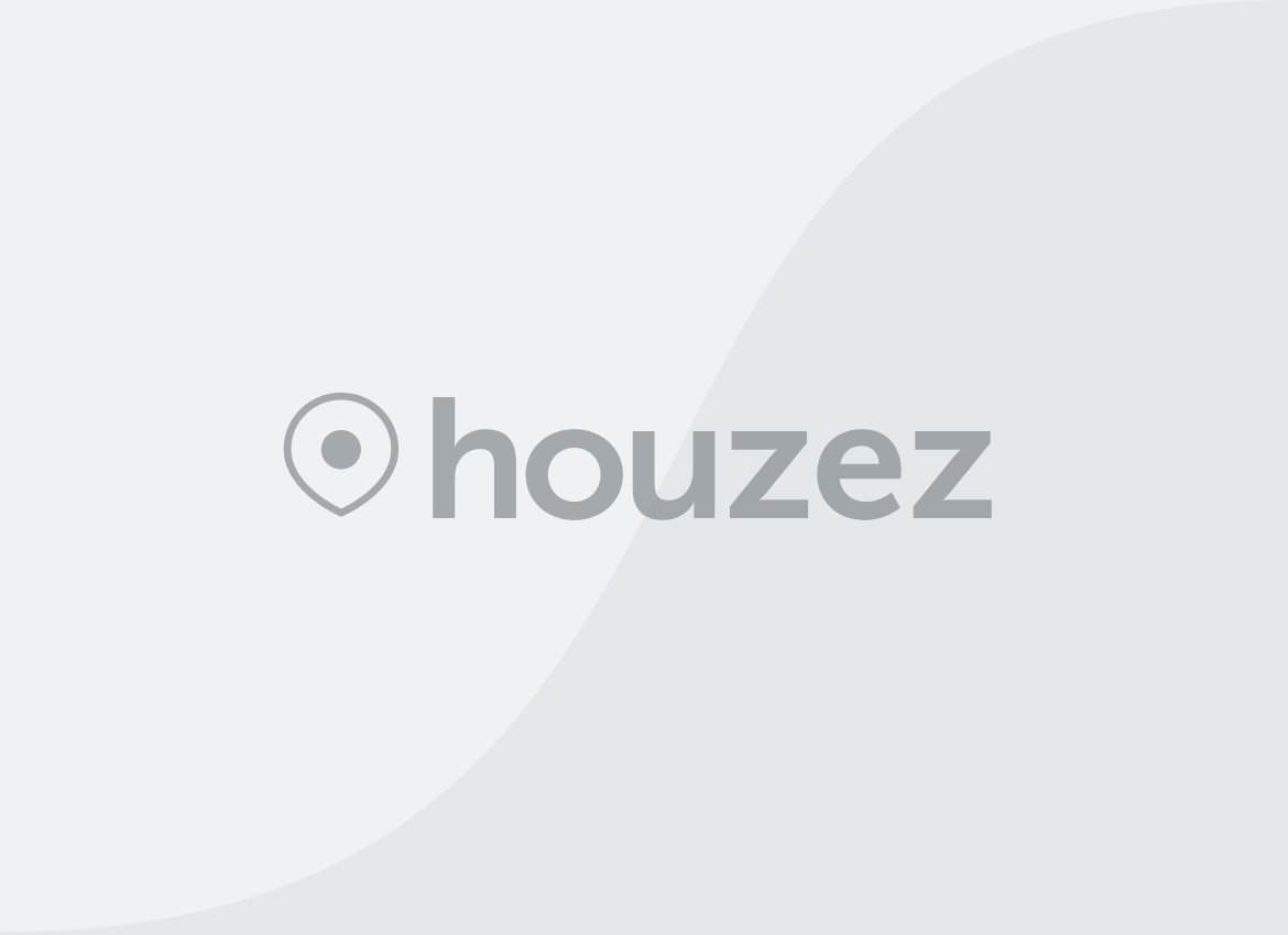4270 Des Sources,  DDO                                          ** AVAILABLE NOW ***