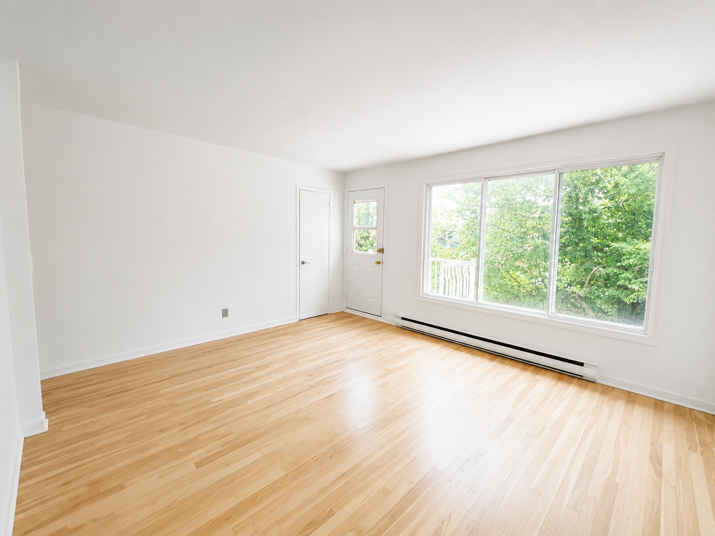 2185 Rue Thierry, LaSalle (Upper duplex)