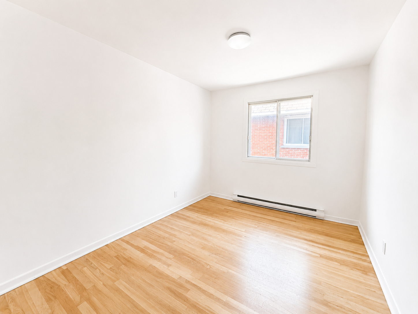 2185 Rue Thierry, LaSalle (Upper duplex)
