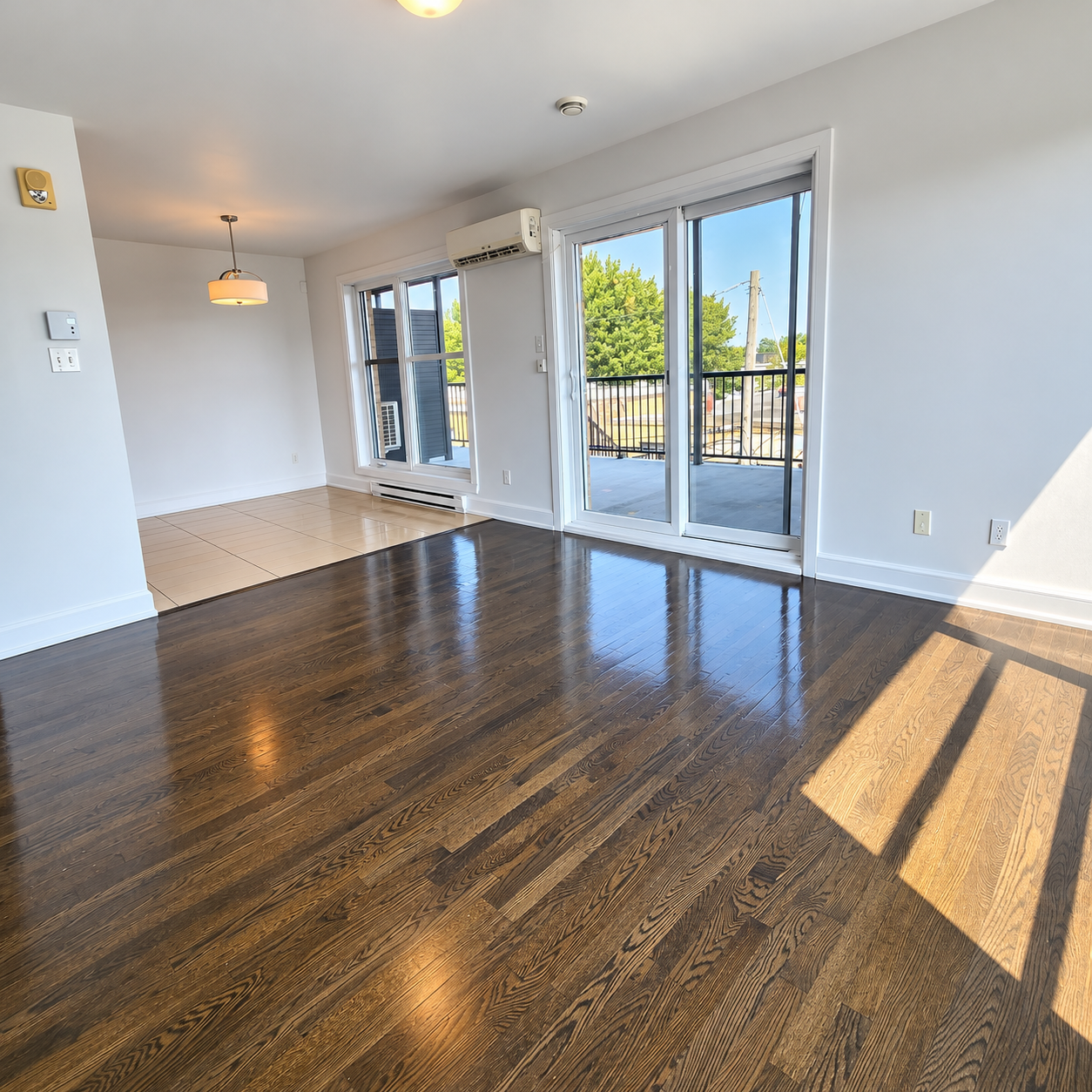 8372 Dora Unit 301, Lasalle